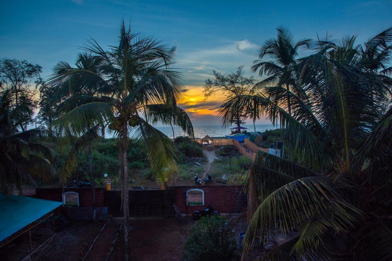 Mirati Goa Arambol Luaran gambar
